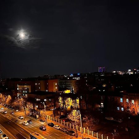 City View Studio In The Heart Of Bucharest Appartement Buitenkant foto