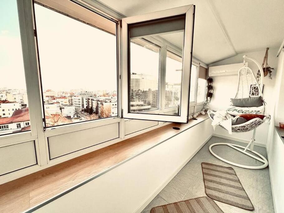 City View Studio In The Heart Of Bucharest Appartement Buitenkant foto