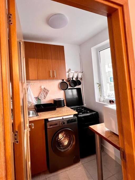 City View Studio In The Heart Of Bucharest Appartement Buitenkant foto